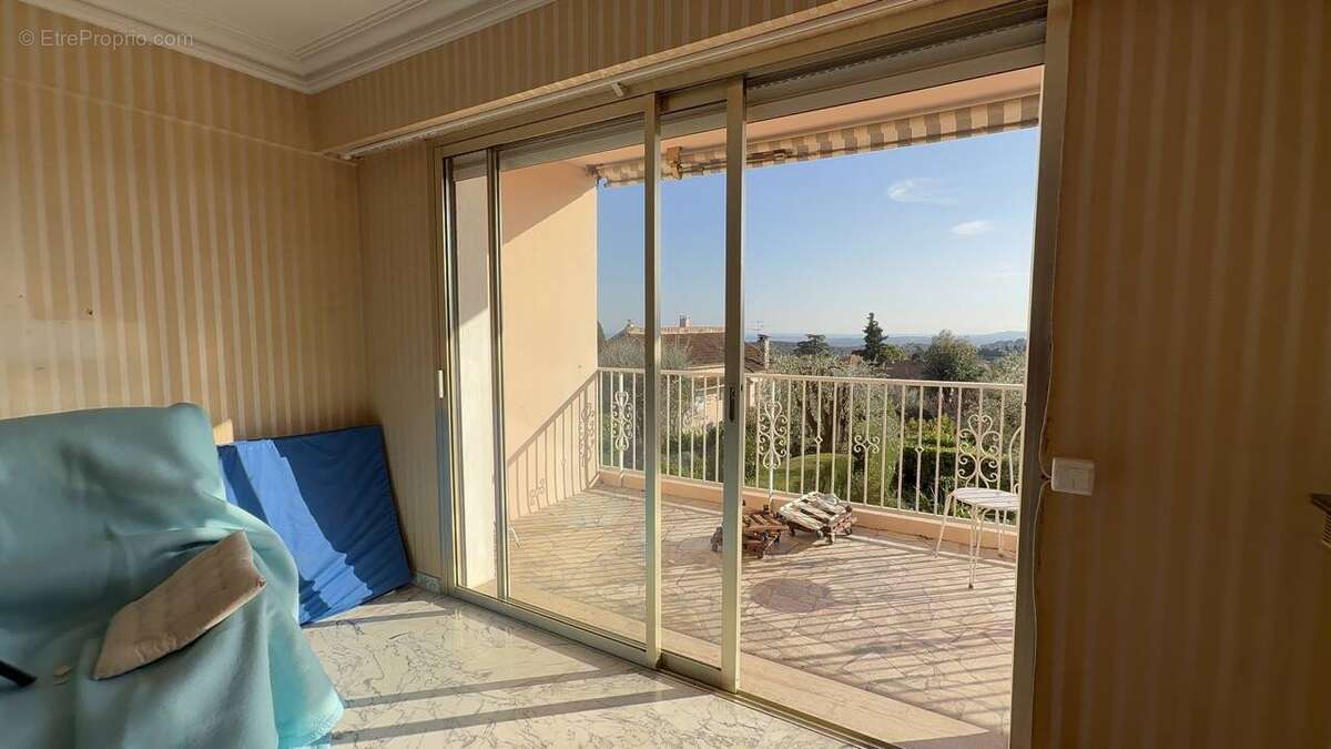 Appartement à VENCE