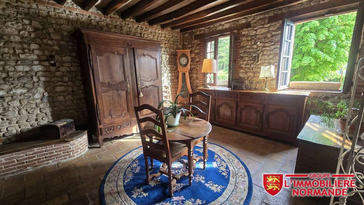 Maison à HONDOUVILLE