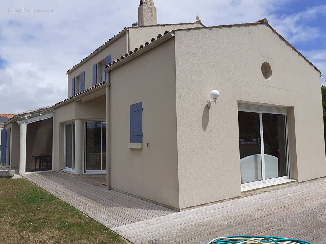 Grande Maison à La Cotinière  7 pièces 160 m² hab. - photo 2