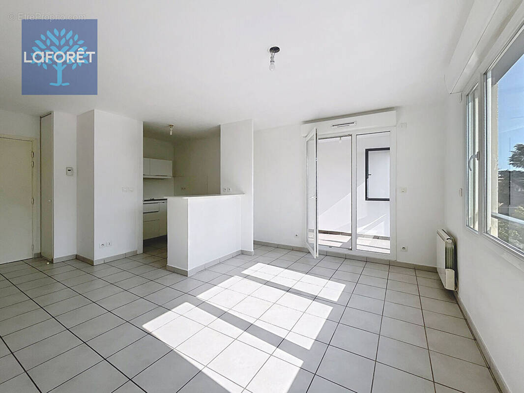 Appartement à TASSIN-LA-DEMI-LUNE