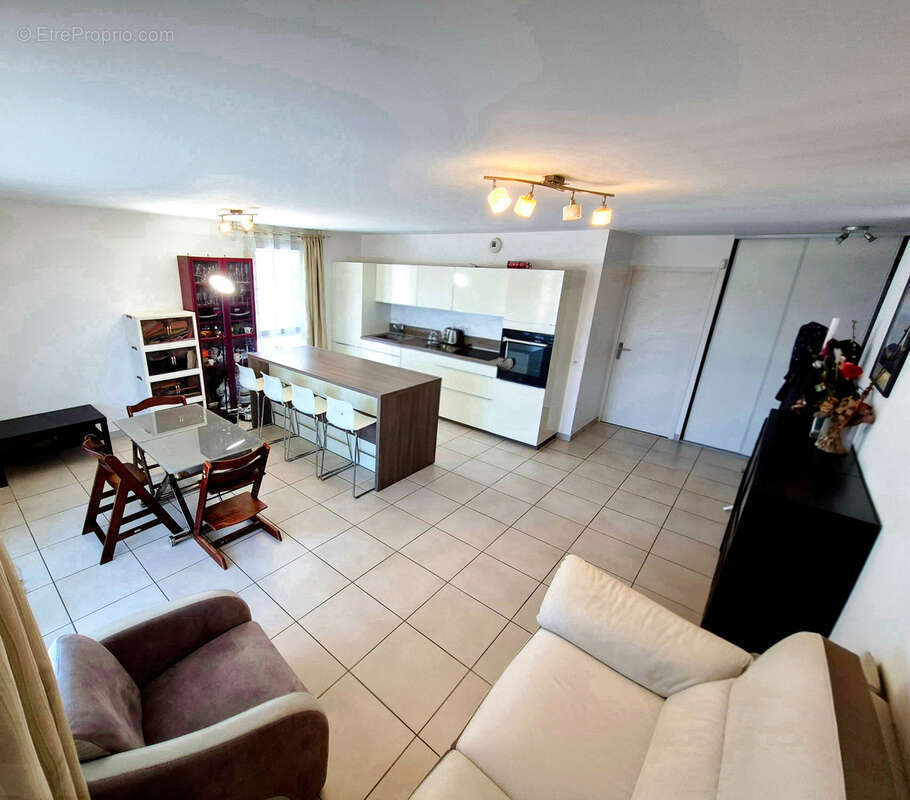 Appartement à PREVESSIN-MOENS