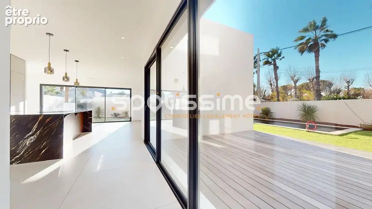 GRAU D'AGDE , A 5mn à pied de la mer, Villa d'architecte neuve de type 5 d'environ 190 m² sur terrain avec piscine, Prestations  - photo 2