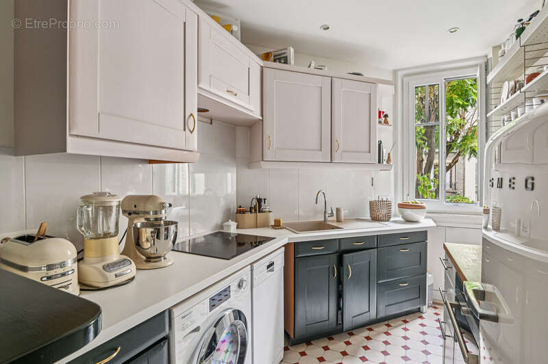Appartement à PARIS-17E