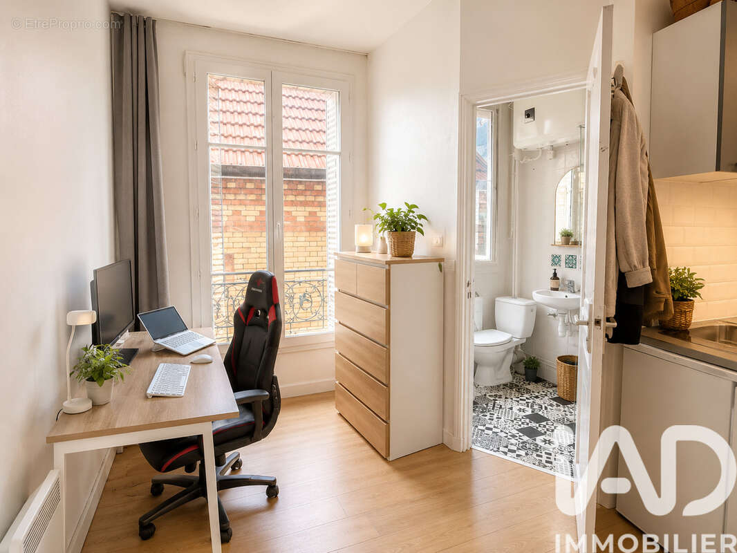 Photo 2 - Appartement à COURBEVOIE
