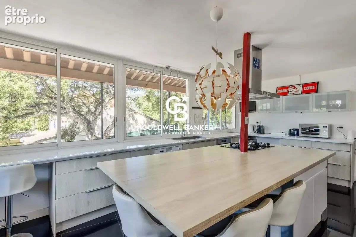 Ensemble immobilier avec vue mer , Piscine et plage à pied - photo 5