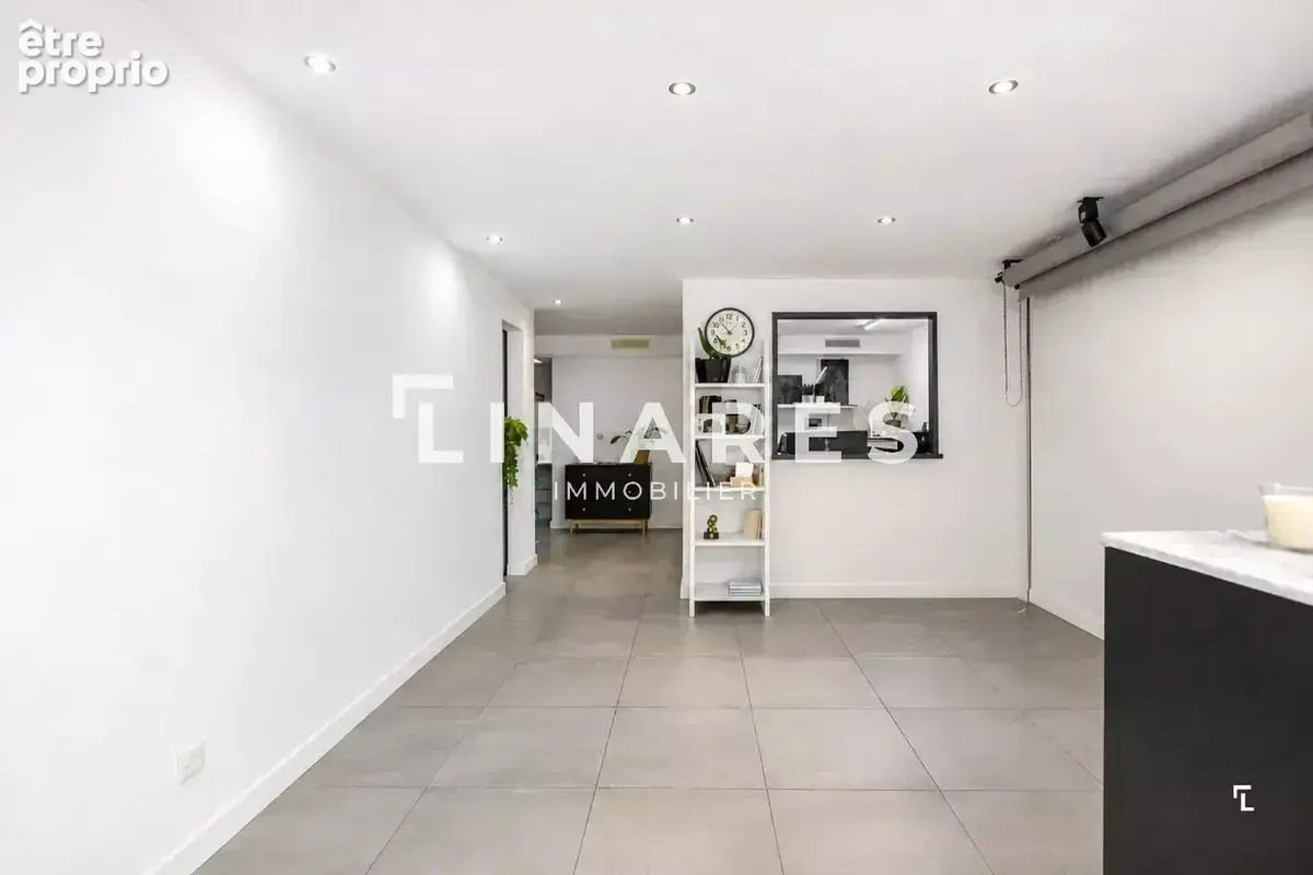LE STUDIO – Local commercial de 110 m² – 13008 Marseille - photo 5