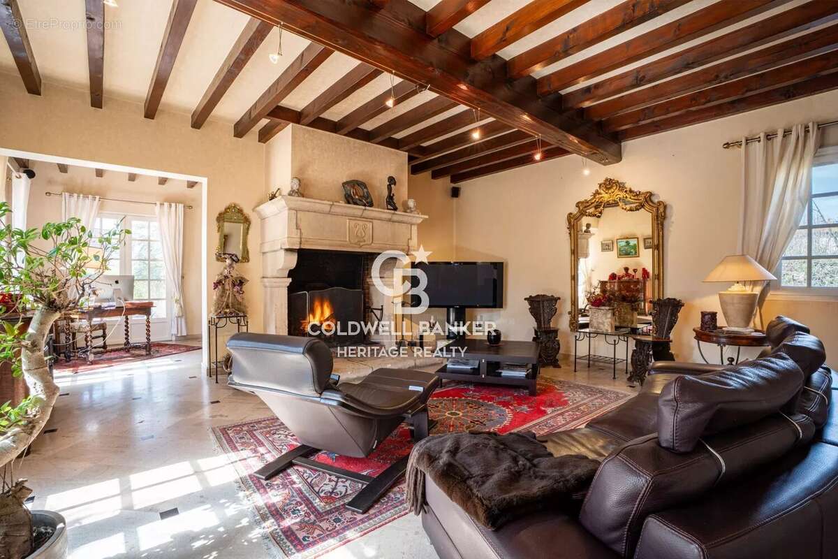 Maison à CHARBONNIERES-LES-BAINS