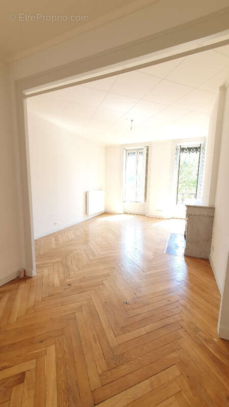 Appartement T3 traversant de 85,39 m2 avec vue exceptionnelle sur la Saône 69009 Lyon - photo 19