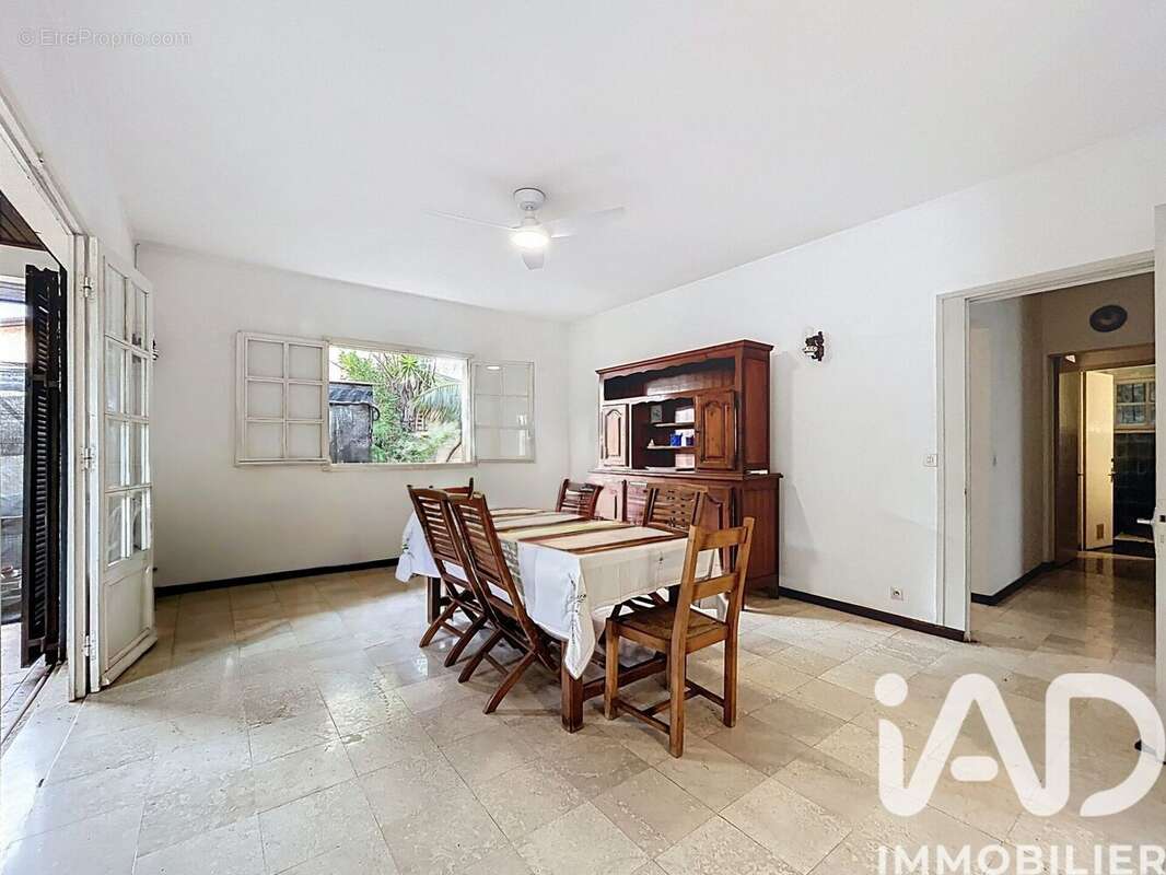 Photo 6 - Maison à SAINT-DENIS