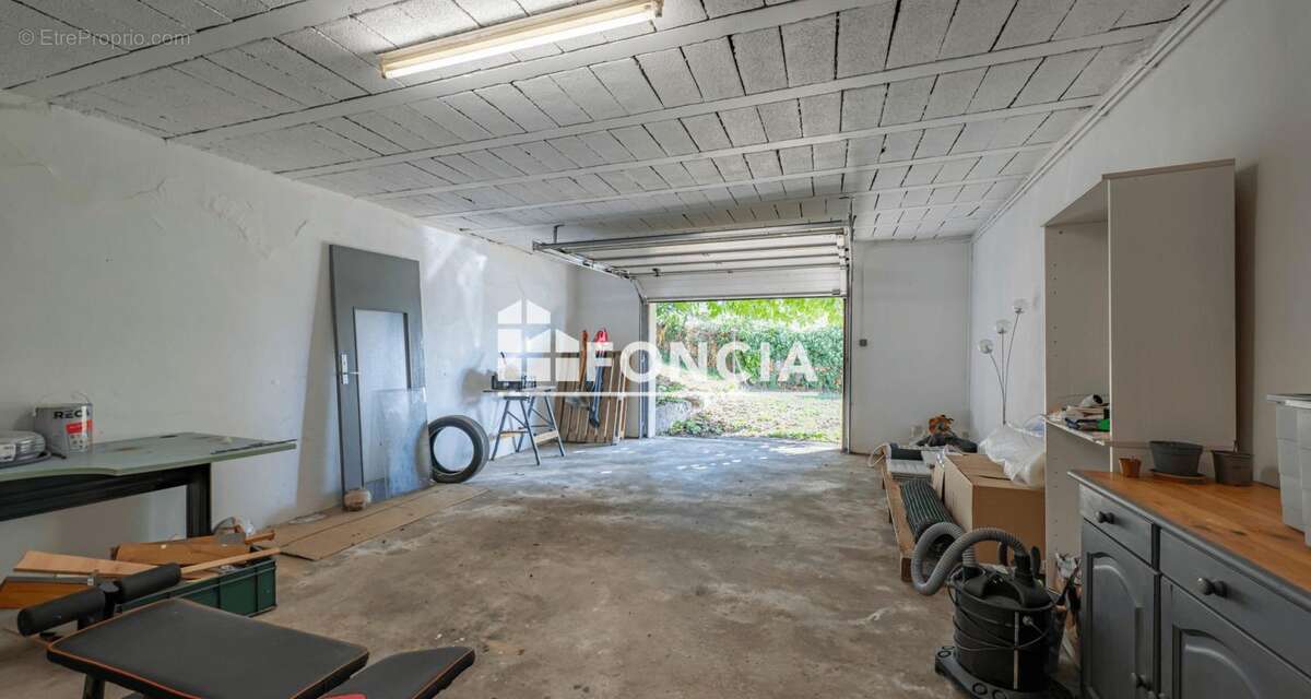 Maison à LE PEAGE-DE-ROUSSILLON