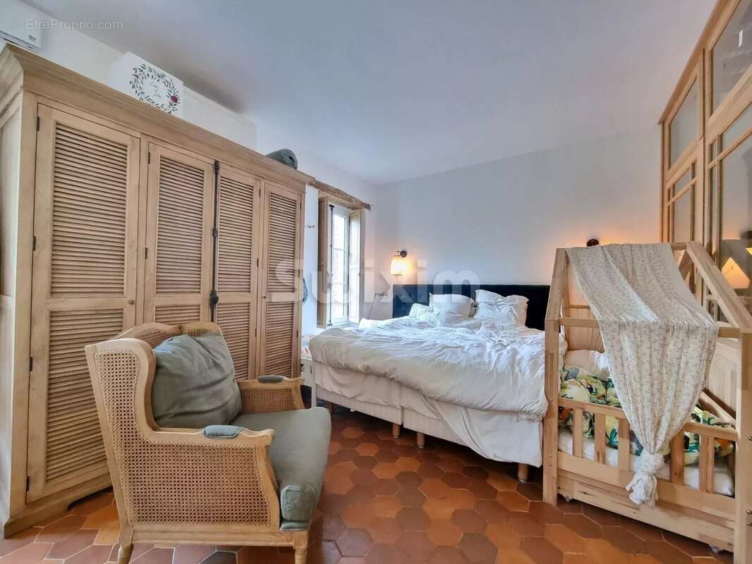 Maison à BRINON-SUR-BEUVRON