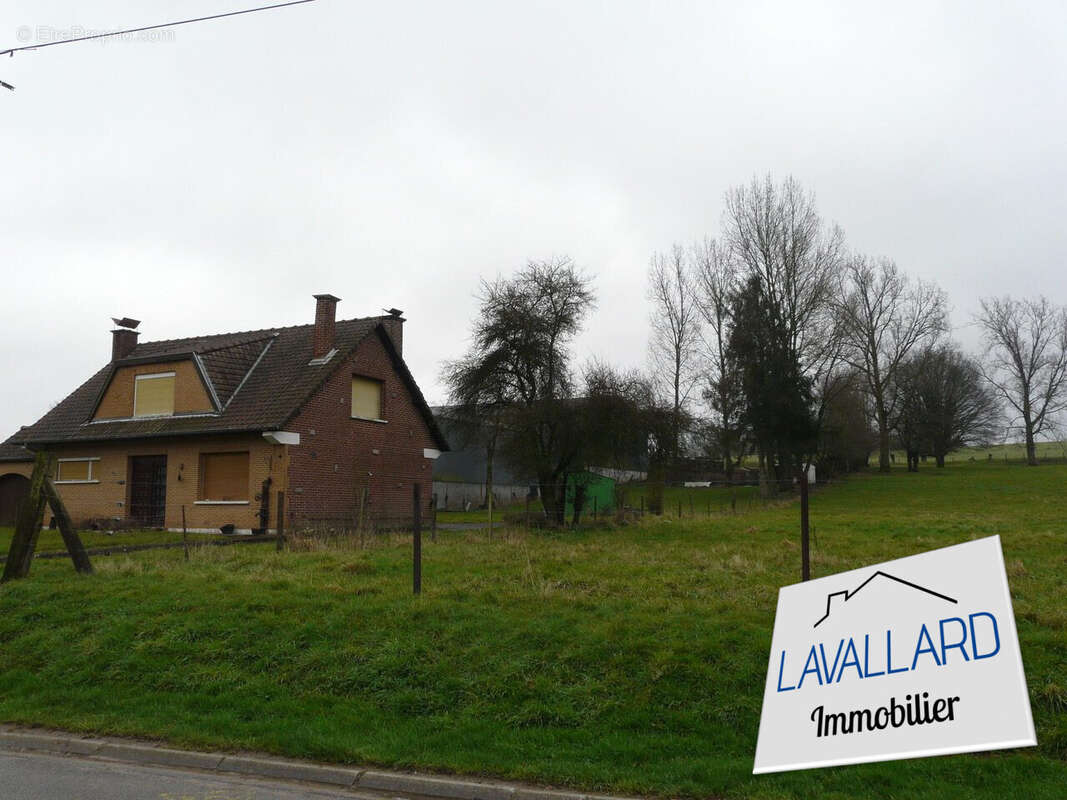 Terrain à HUMBERCOURT