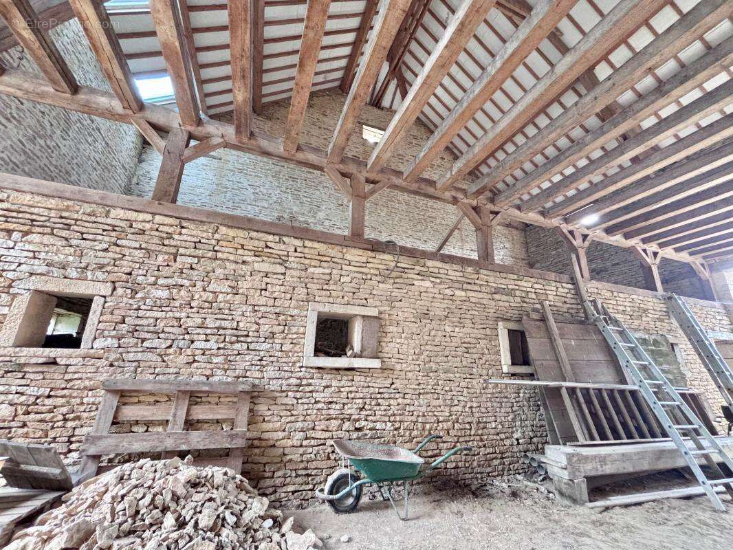 À Vendre – Dijon Nord, PICHANGES , Grange de caractère à réinventer - photo 7