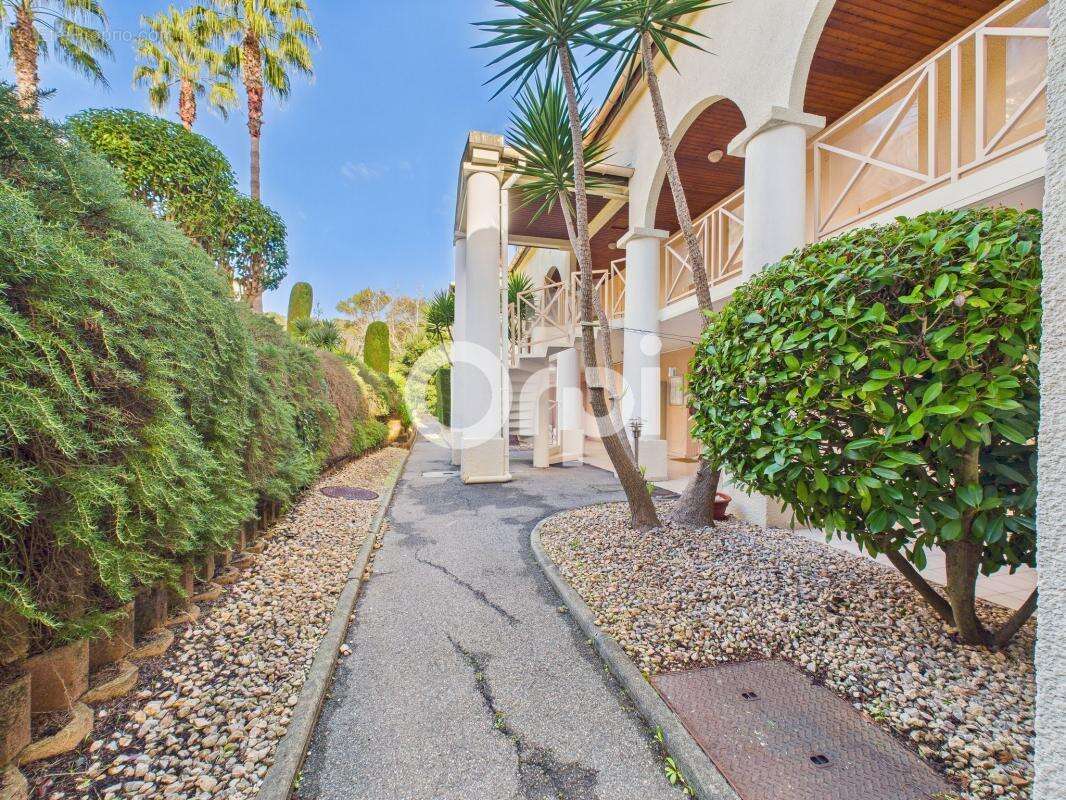 Appartement à MANDELIEU-LA-NAPOULE