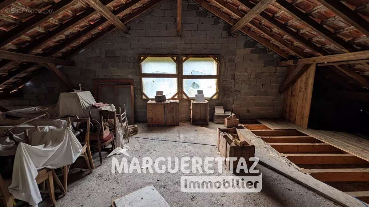 Maison à SAINT-JEAN-DE-THOLOME