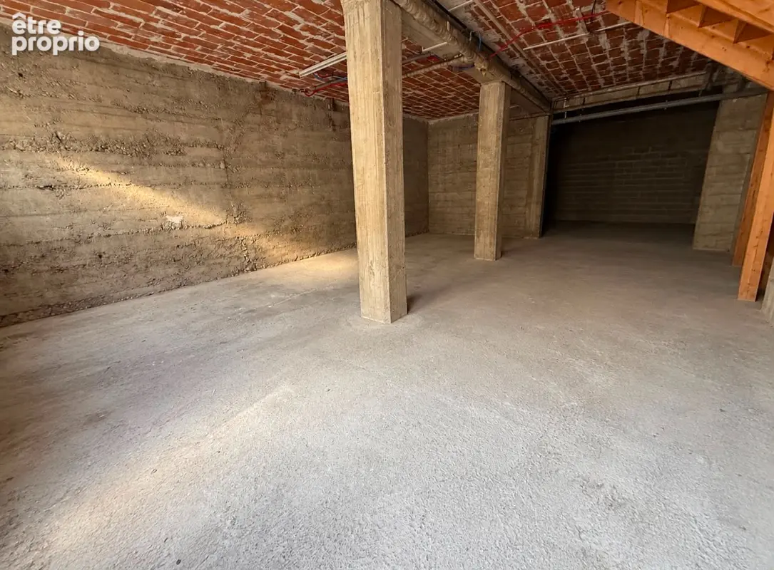 Maison de rue 102 m² - 5 chambres - Garage 90 m² - Valence - photo 15