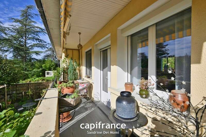 Maison à TASSIN-LA-DEMI-LUNE