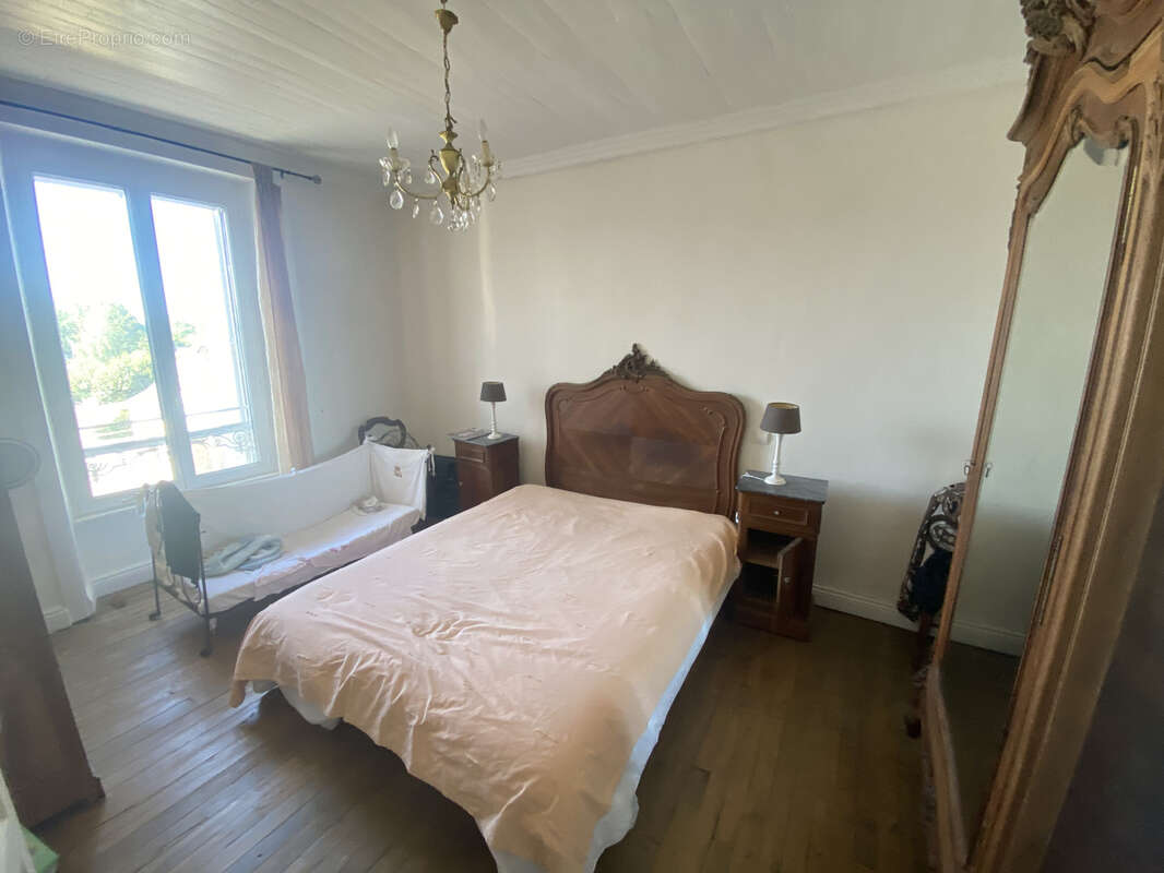 Maison à SAINT-PRIVAT