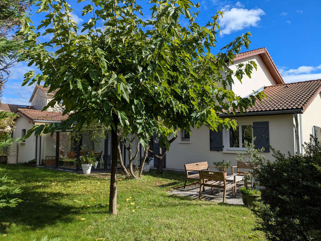 Maison à SAINTE-CONSORCE