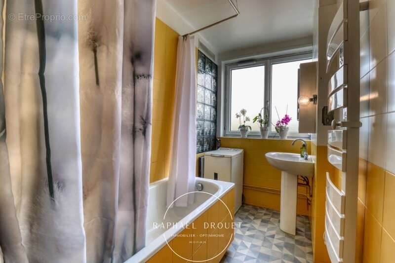 Appartement à MARSEILLE-11E