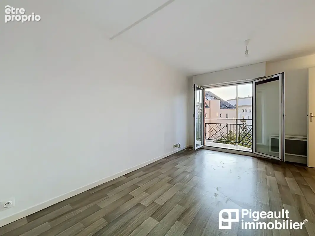 Studio à vendre - Rennes - Saint Hélier - Proche gare - Balcon - Parking - photo 8