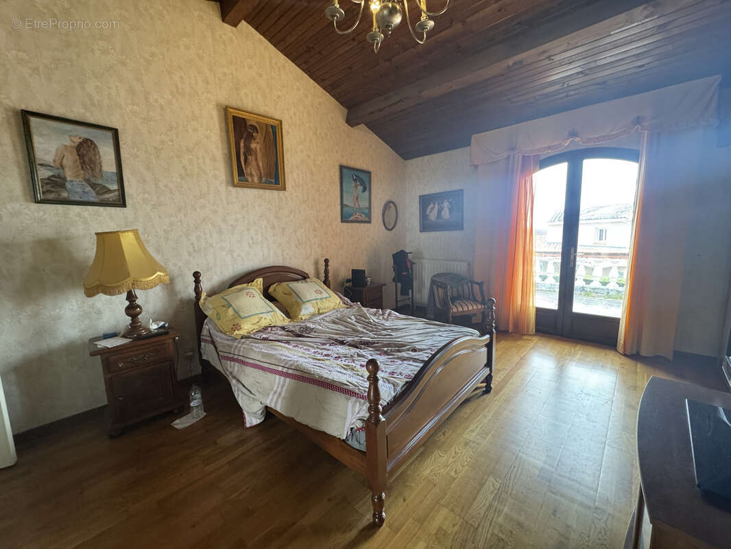 Maison à LAPEYROUSE-FOSSAT