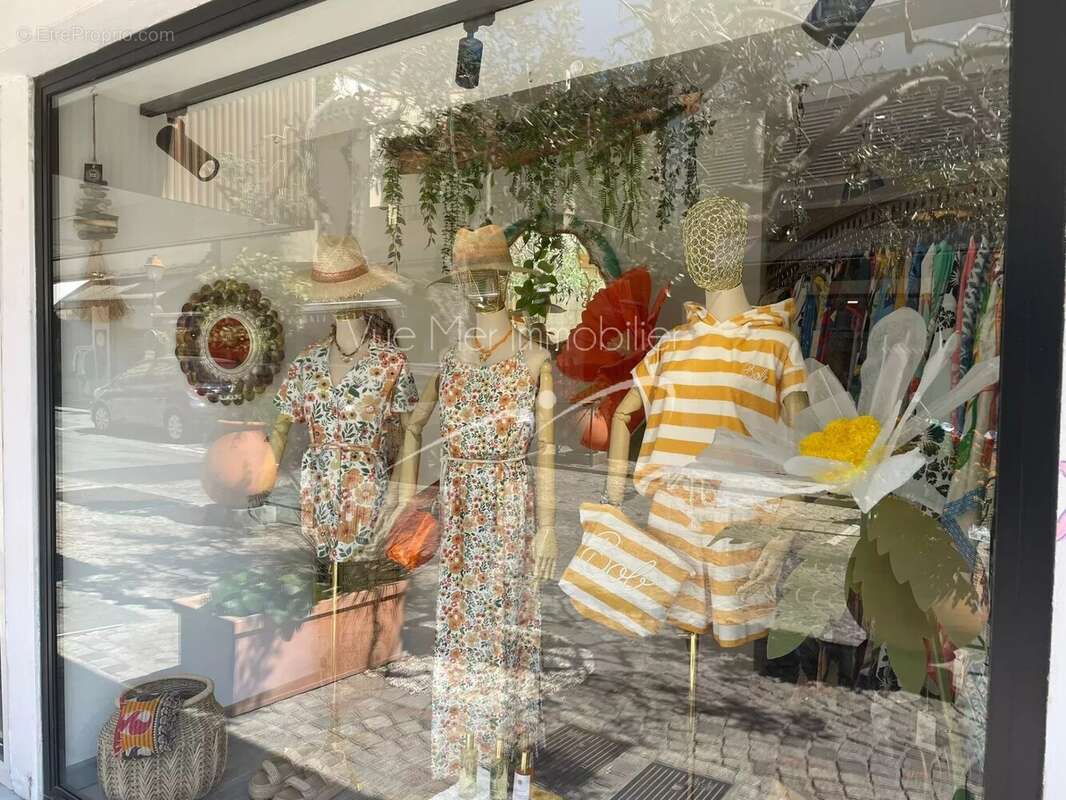 Commerce à LE LAVANDOU