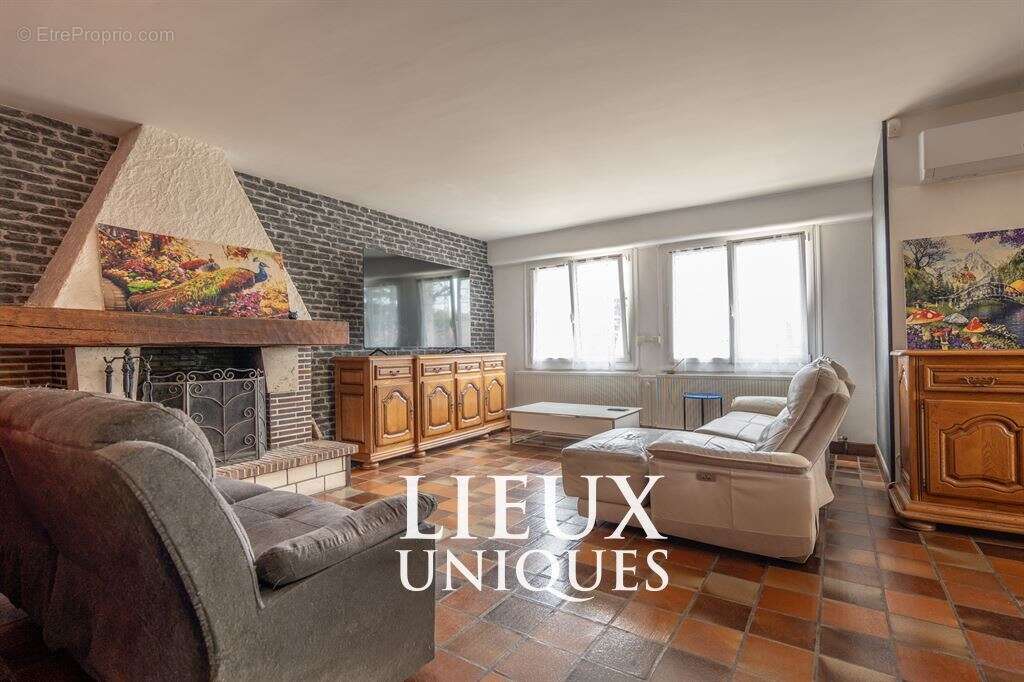 Maison à NEUNG-SUR-BEUVRON