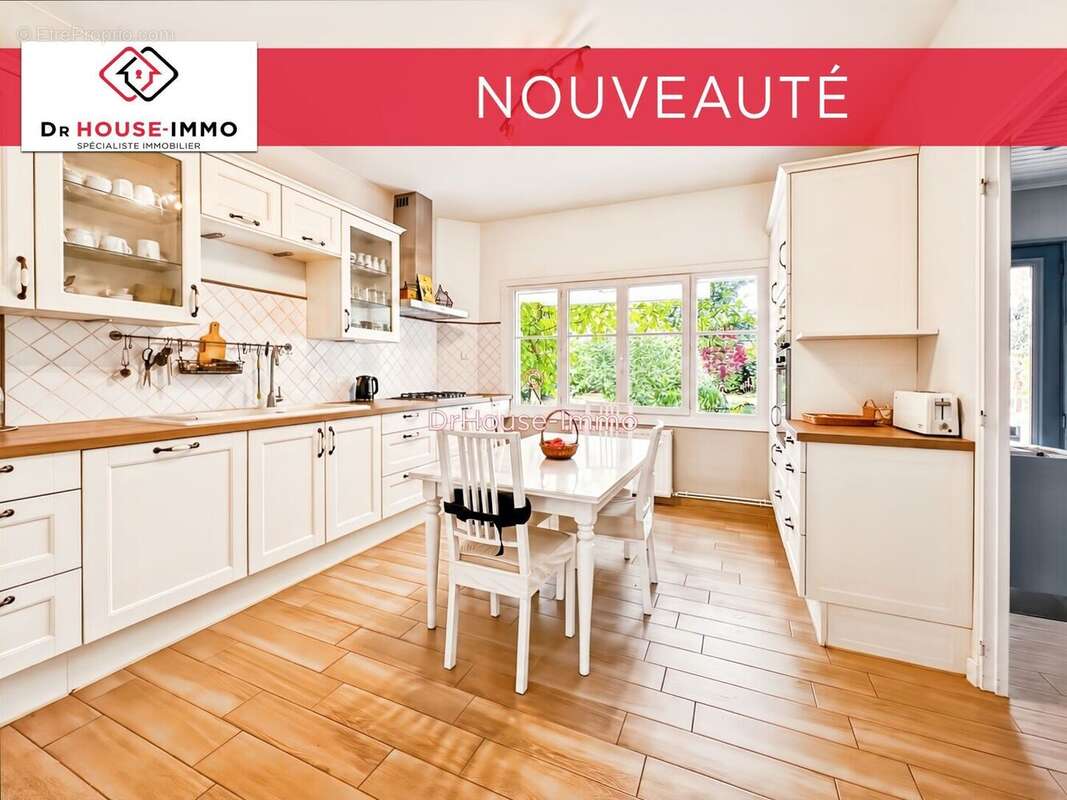 Maison 205 m² à Gond-Pontouvre  - photo 6