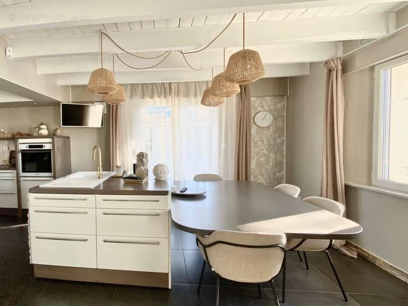 Maison à SAINT-QUENTIN-LA-POTERIE