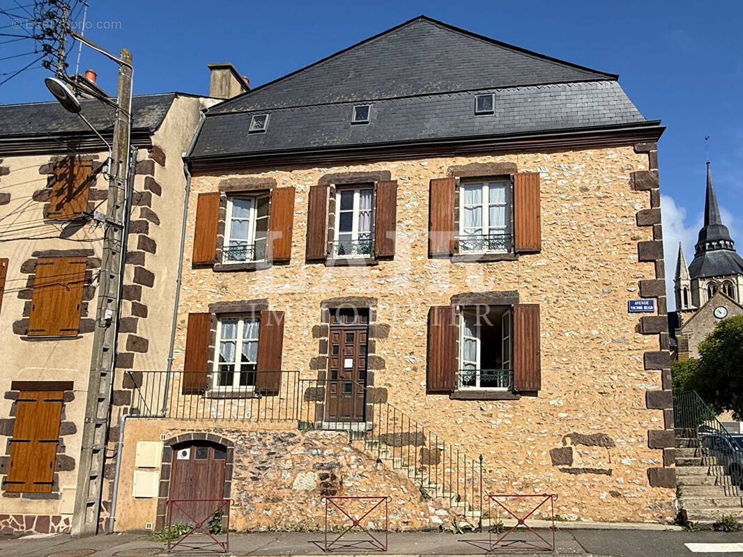 Maison à FRESNAY-SUR-SARTHE