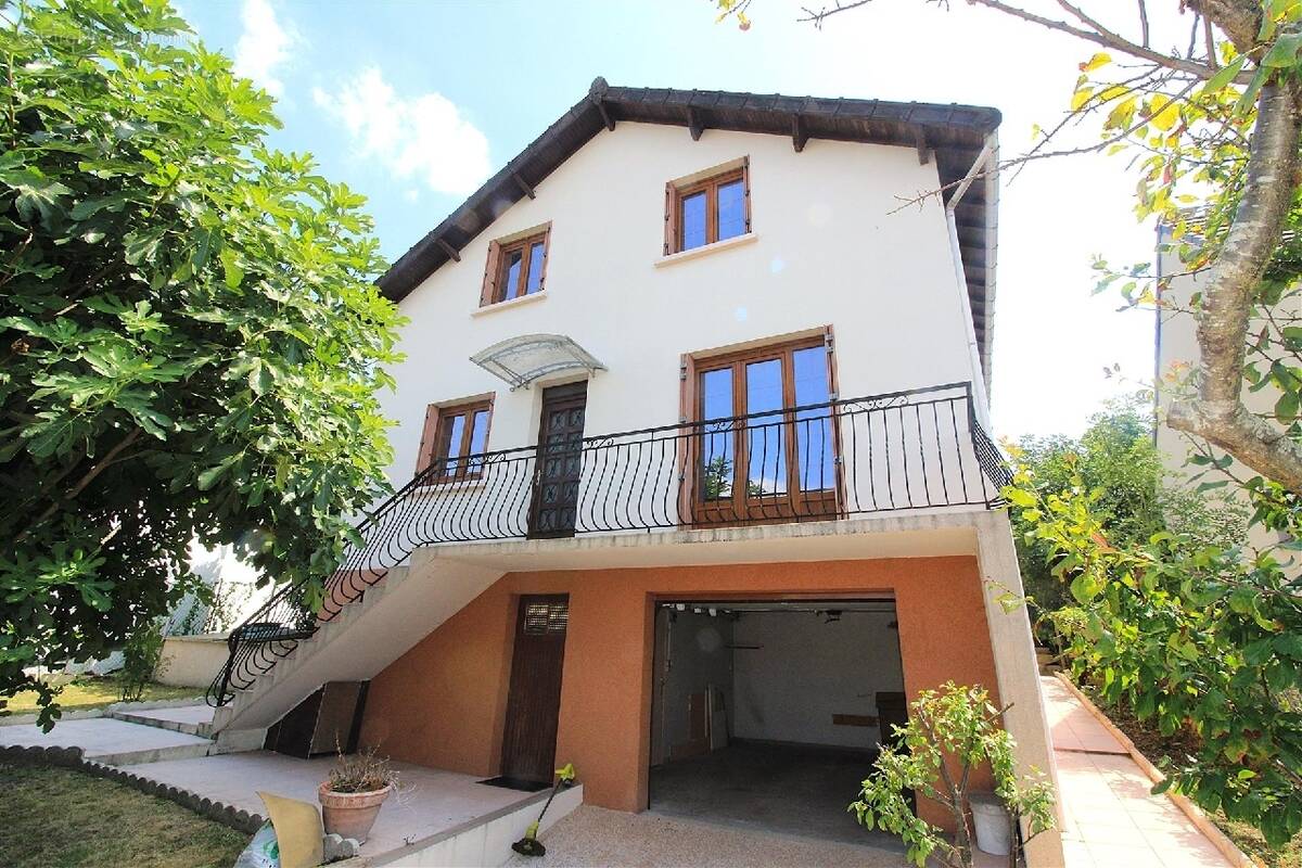 Maison à YERRES