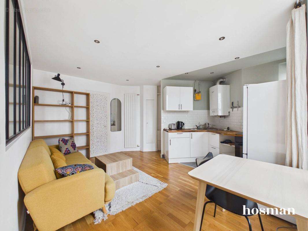 Appartement à PARIS-18E