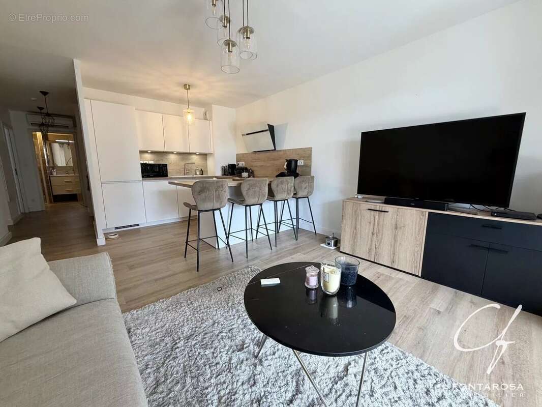 Appartement à FREJUS