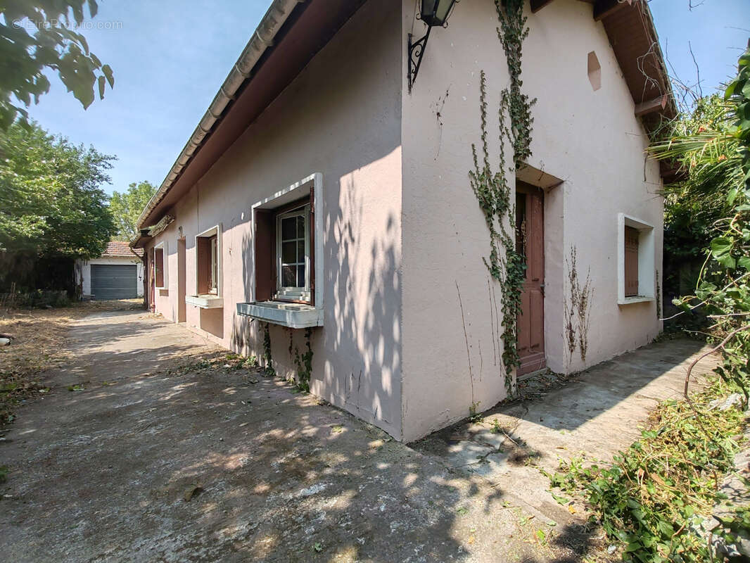 Toulouse Saint-Simon - Maison individuelle 90m2 à rénover sur parcelle 1302m2 - photo 13