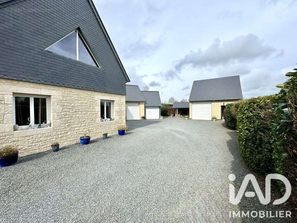 Maison 260 m² à Fiquefleur-Equainville  - photo 8