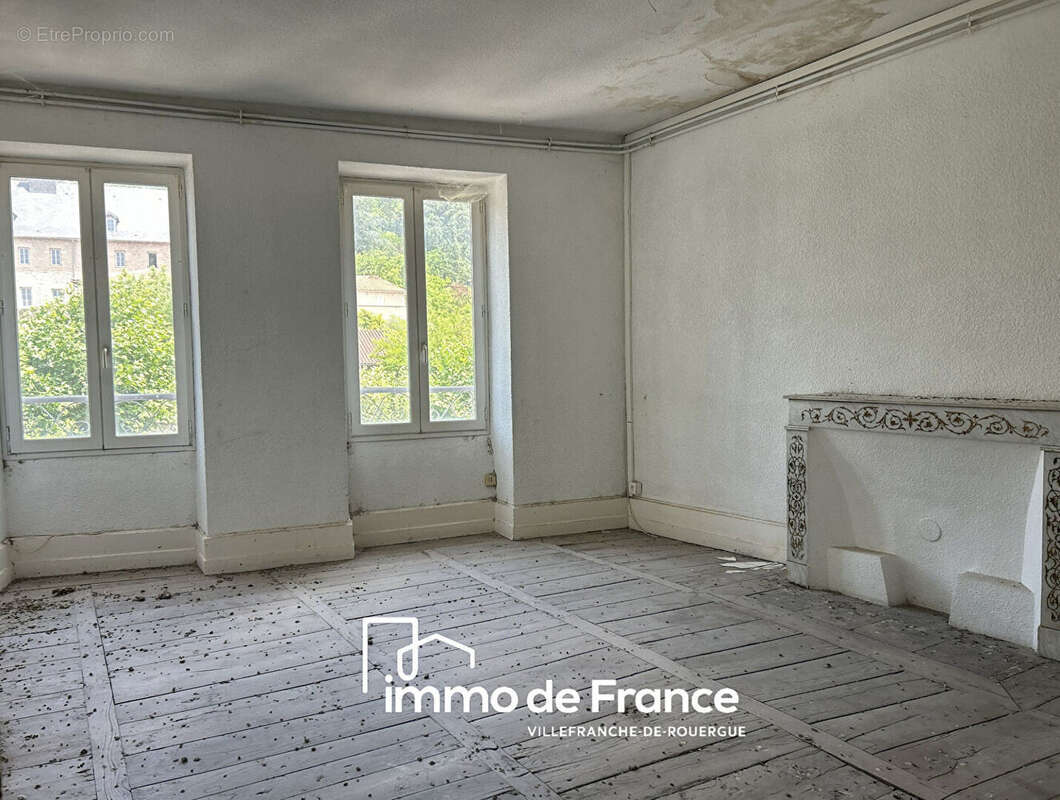 Immeuble de rapport à rénover  178.20m² habitables,  en bastide. - photo 3