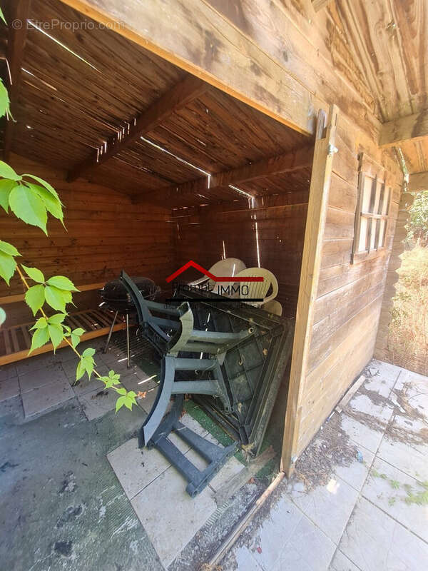 Terrain à SAINT-GENIS-DES-FONTAINES