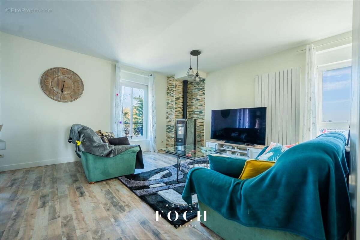 Appartement à ECROUVES