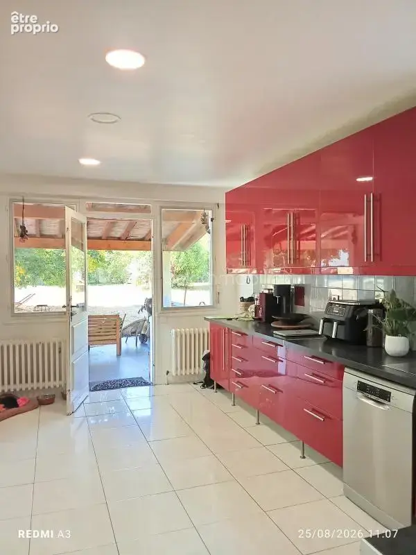 Maison familiale de caractère dans le Hameau de Vosves proche RER - photo 3