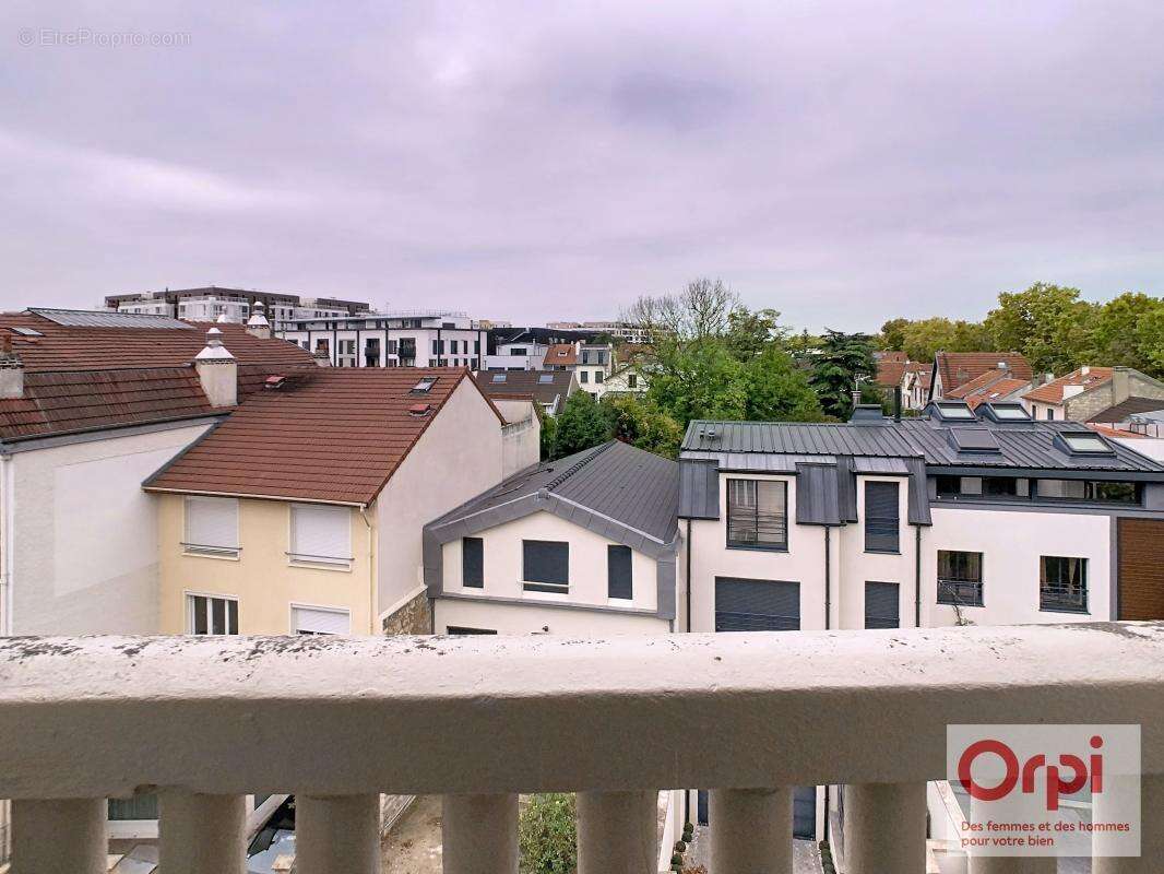 Appartement à ISSY-LES-MOULINEAUX