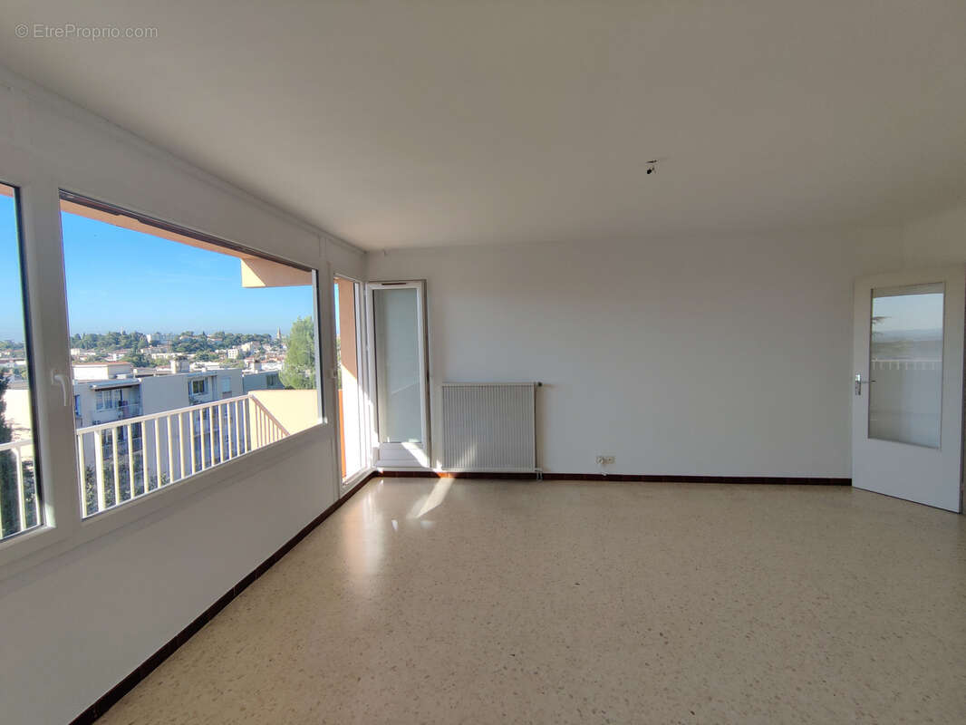 Appartement à NIMES