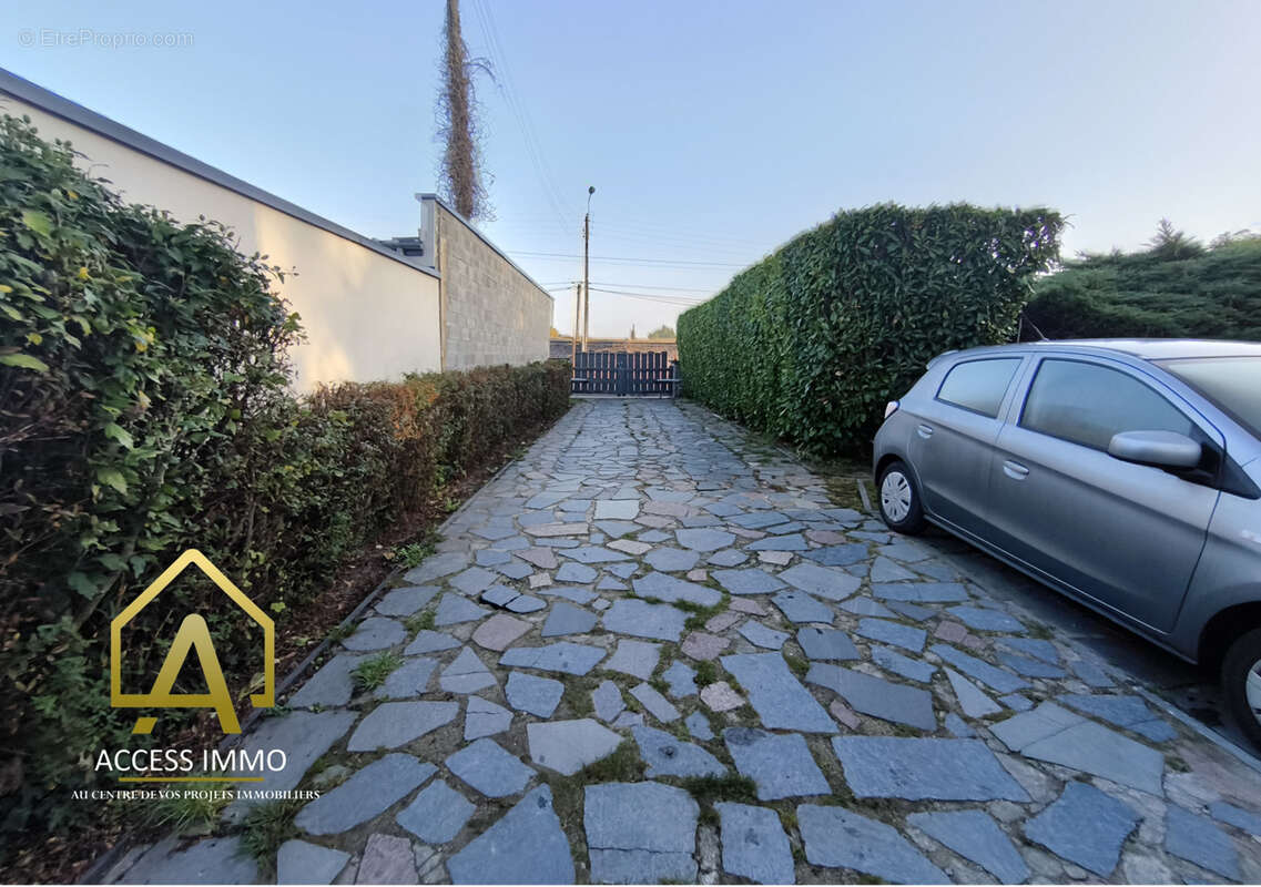 Maison à VIEUX-CONDE