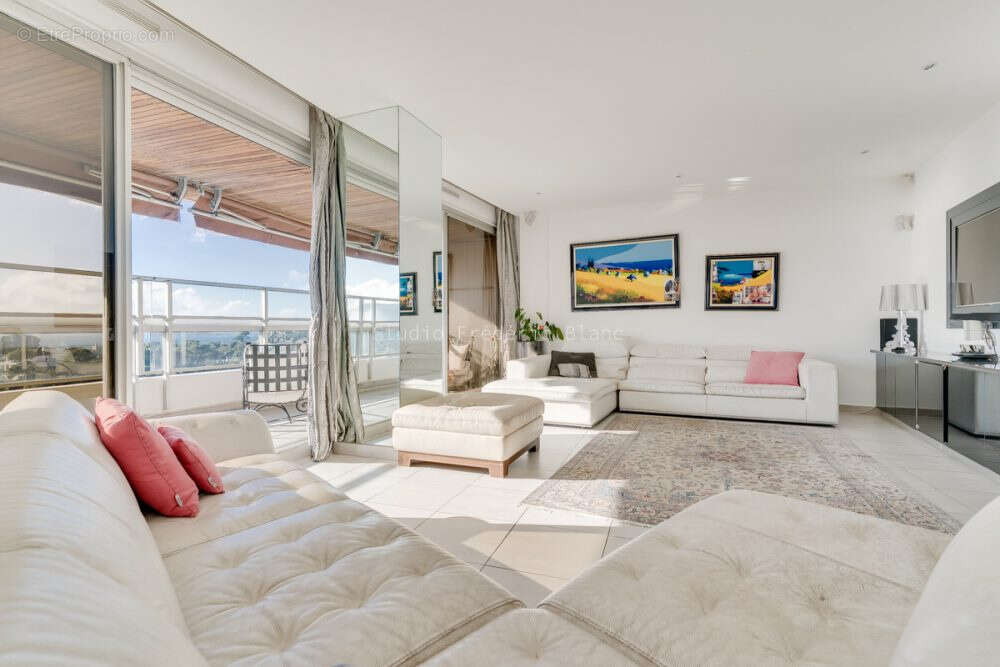 Appartement à MARSEILLE-8E