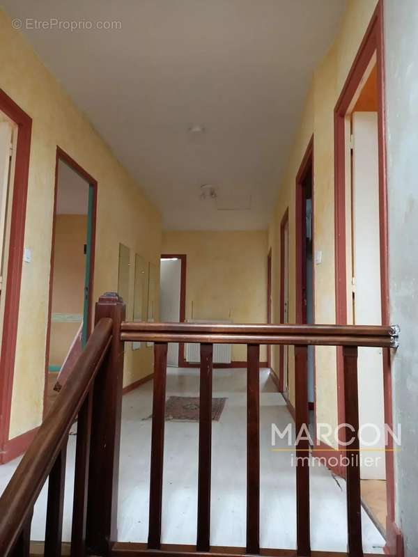 Maison à LA VILLENEUVE