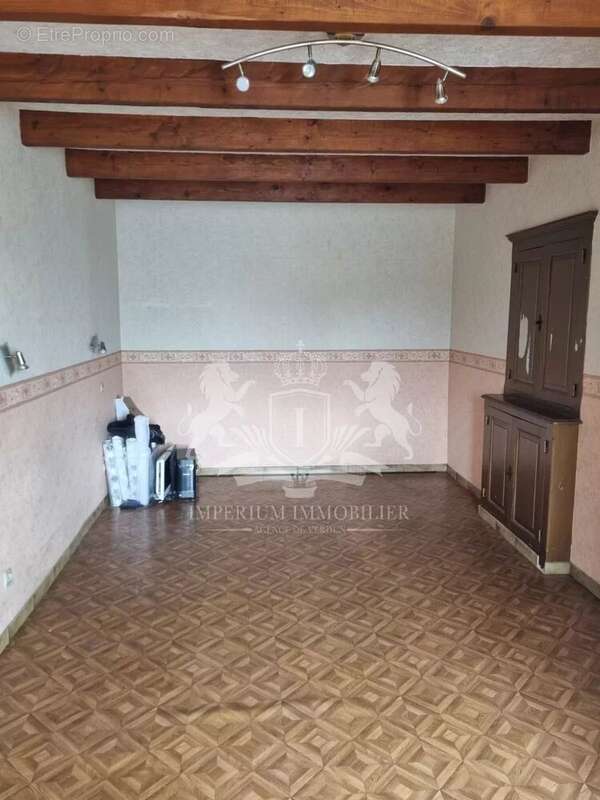 Maison à LINY-DEVANT-DUN