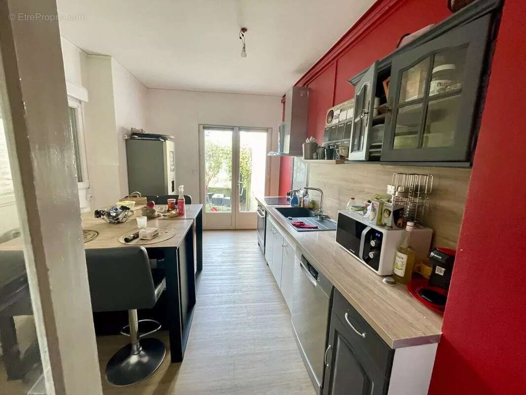 Commerce à ARGENTON-SUR-CREUSE