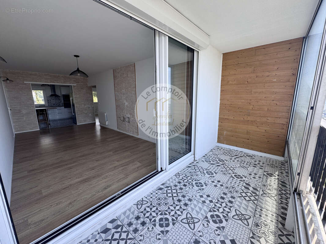 Appartement à MARSEILLE-9E