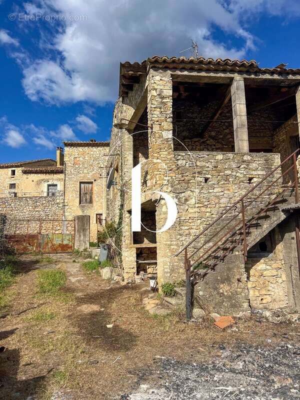 Maison à GOUDARGUES