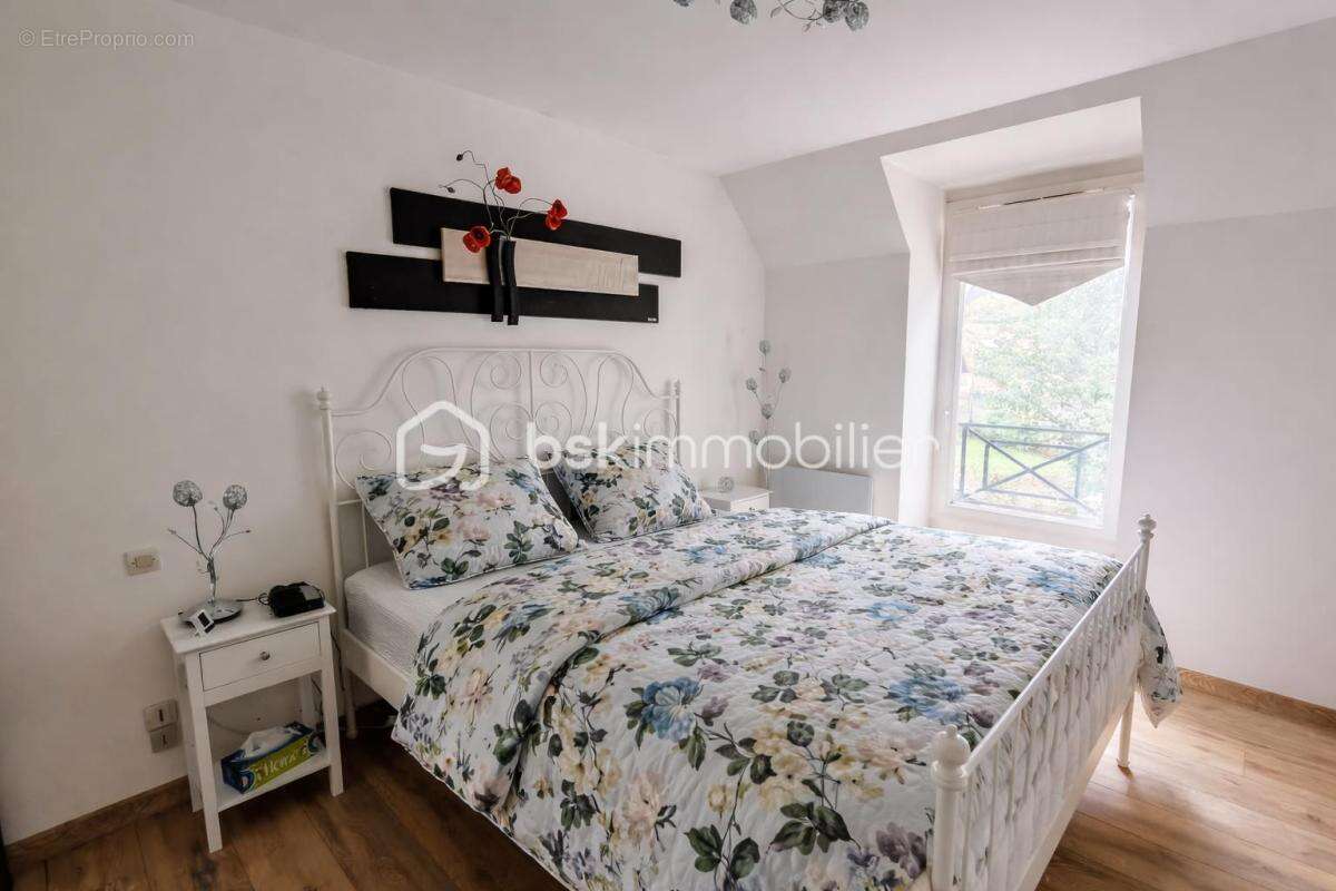 Maison à SAINT-GERMAIN-LES-ARPAJON